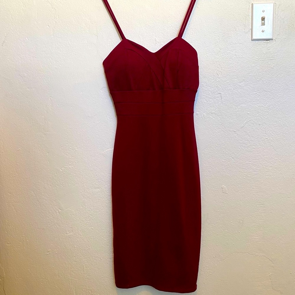 👗NWT! Beautiful Joe & Elle knee length, dark red cocktail dress.